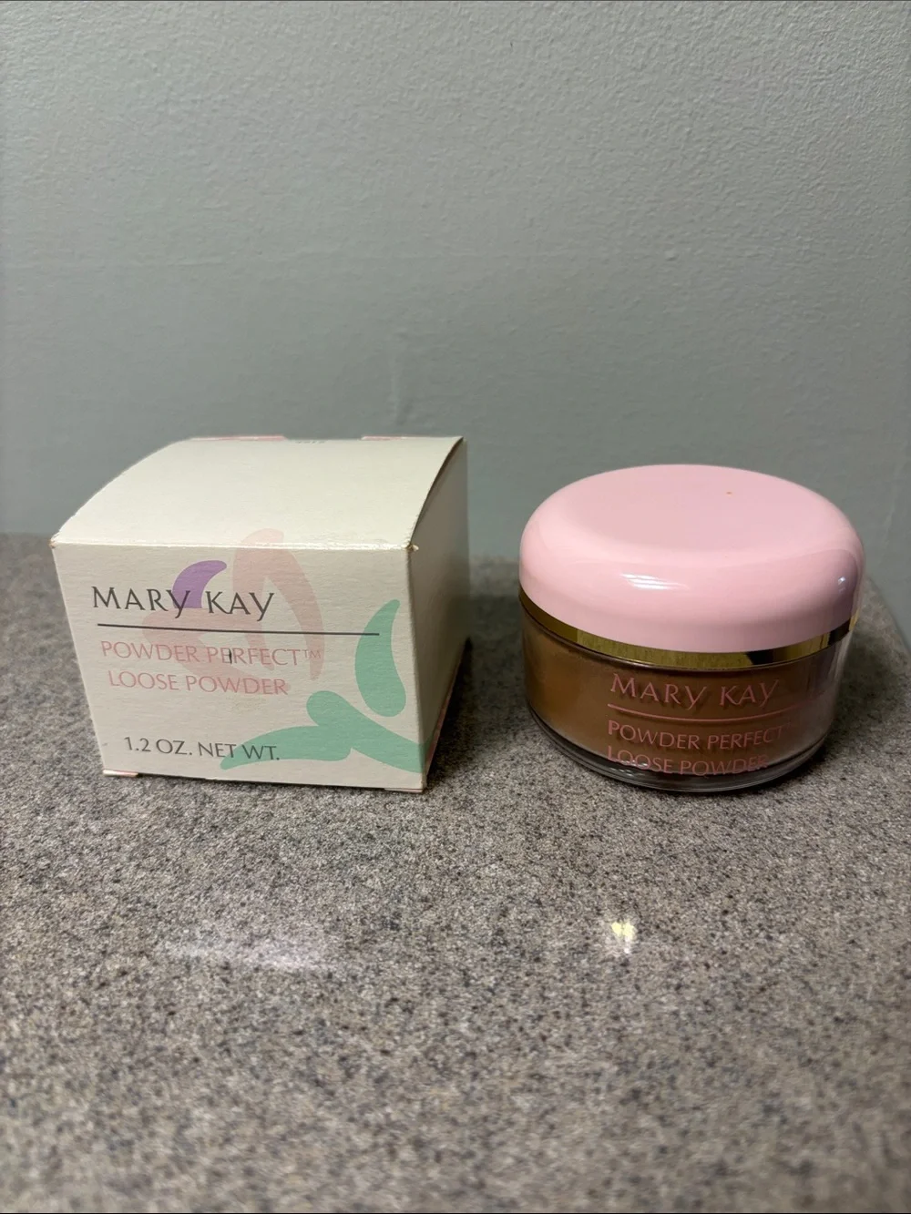 NWT Mary Kay Ebony Loose Powder